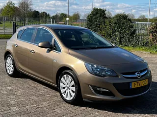 Opel Astra 1.4 Turbo Cosmo | Nieuwe APK !